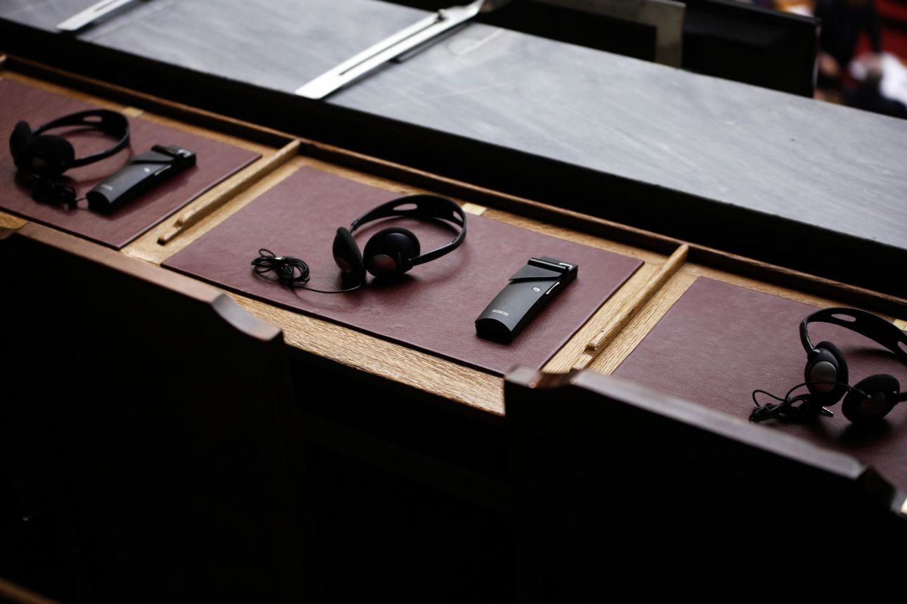 Υπερψηφίστηκε η τροπολογία για τη διεύρυνση της σύνθεσης του ΕΣΡ