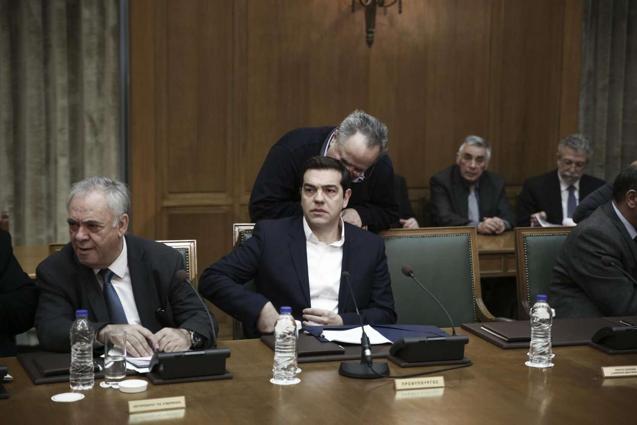 Θα έχει πάντα τη διαπλοκή