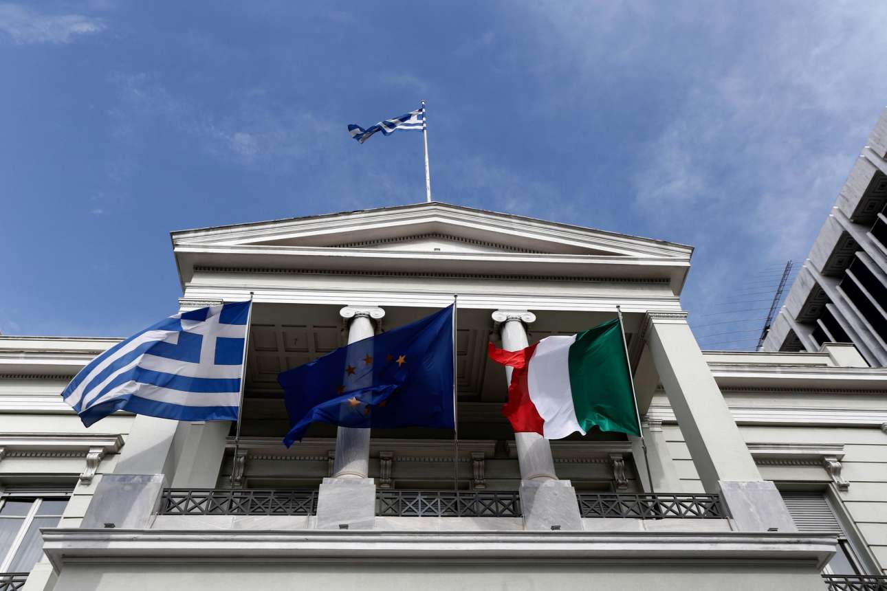 Καλή καρδιά, χαμόγελα αλλά από επενδύσεις… niente