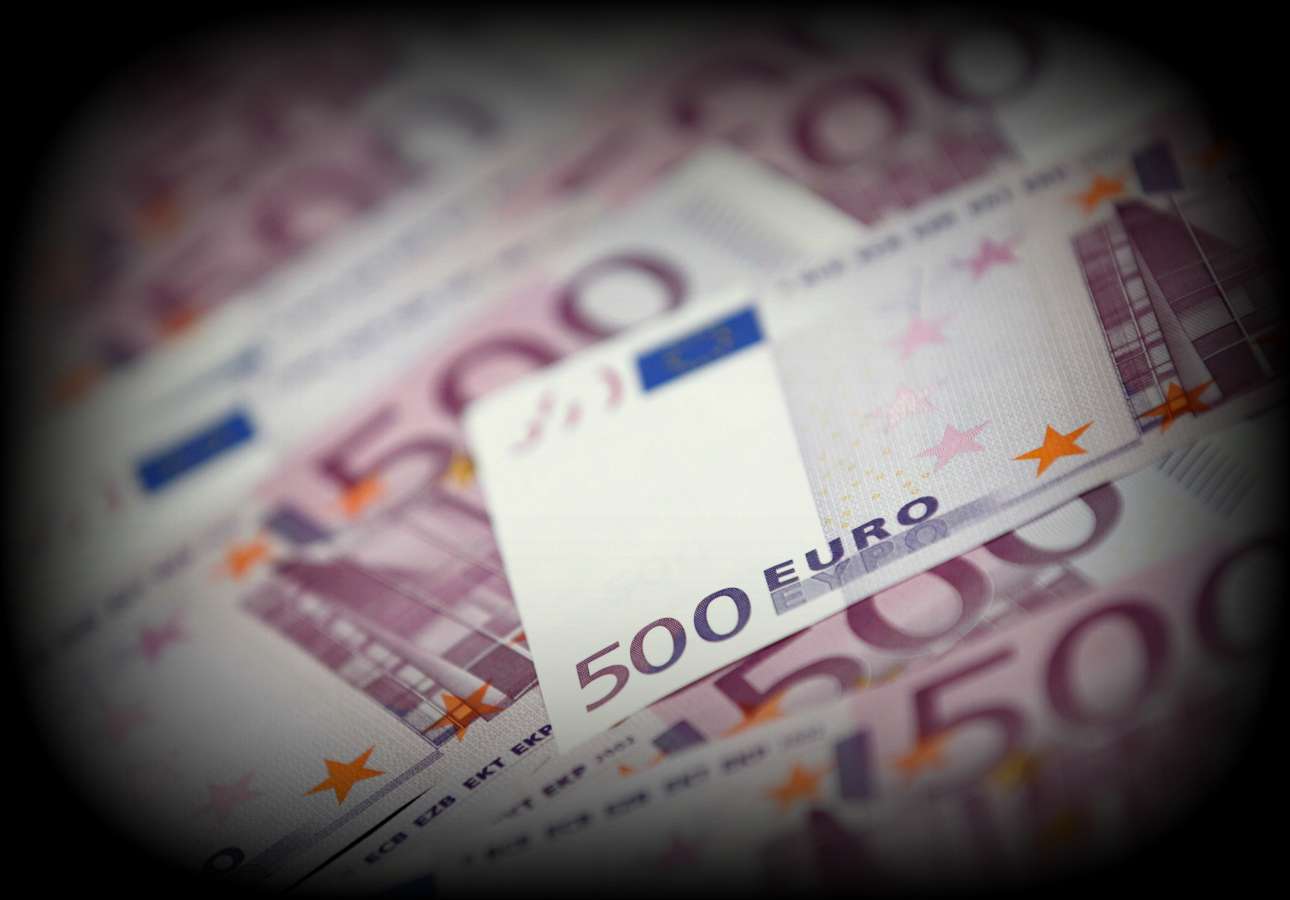 500 αποχρώσεις ενός χαρτονομίσματος