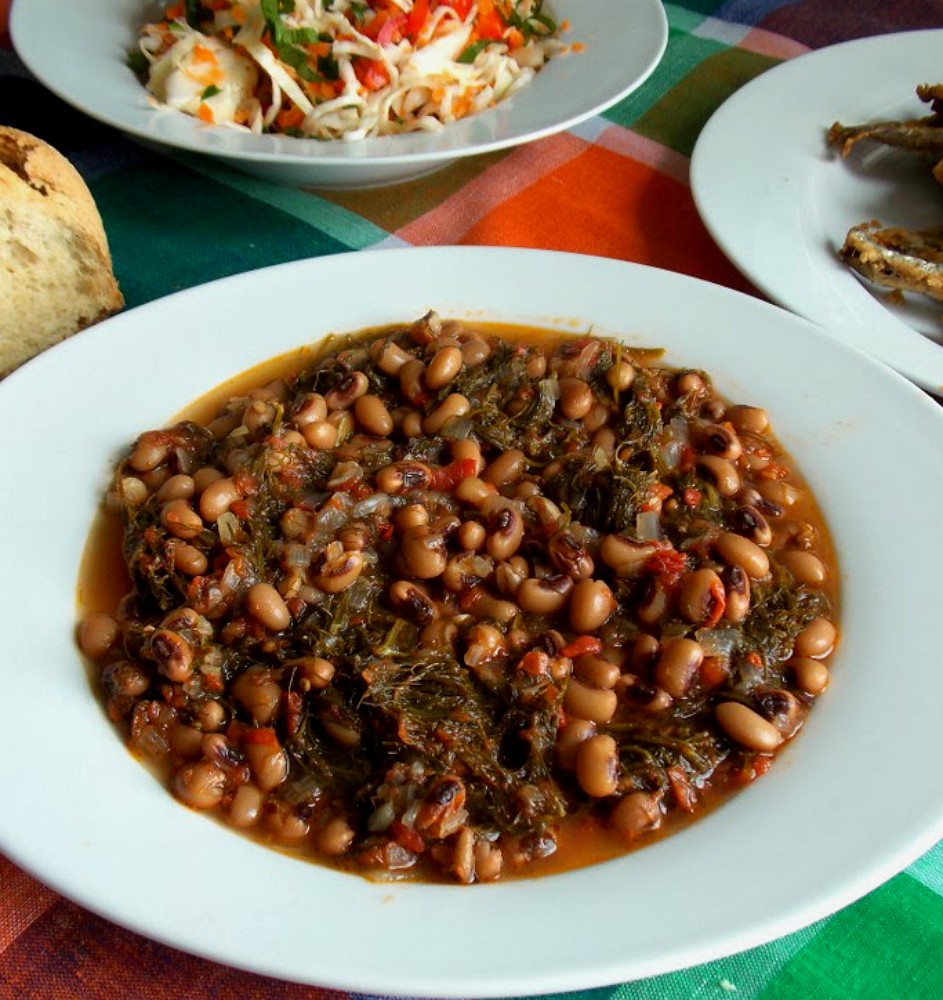 Φασόλια μαυρομάτικα με μάραθα