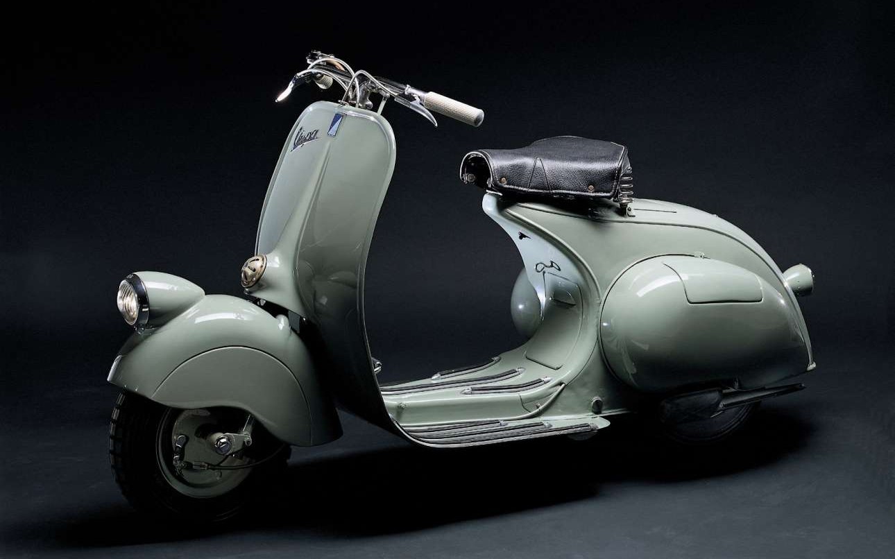 Ο ιταλικός μύθος της Vespa κλείνει τα 70