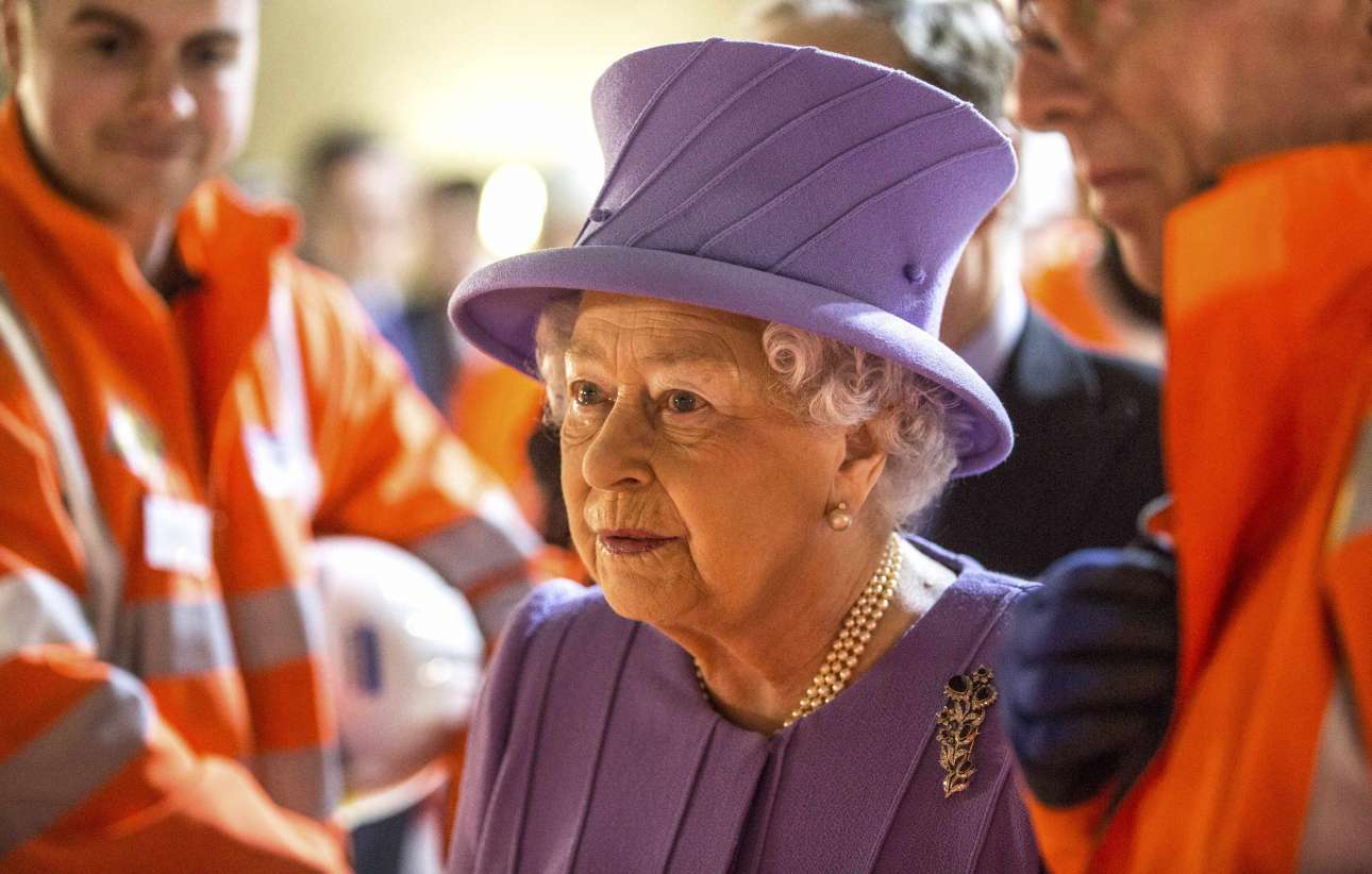 Είναι η Ελισάβετ Β’ με την πλευρά του Brexit;