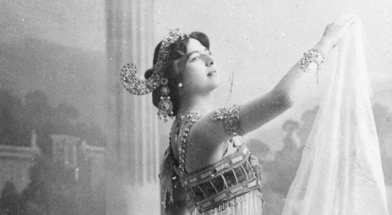 Και οι οκτώ ήταν επικίνδυνες: Η Μάτα Χάρι και οι «συνάδελφοί» της