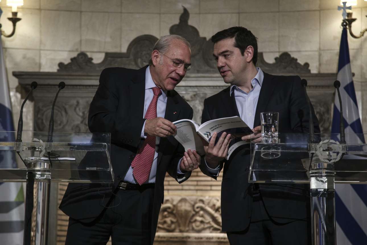 ΟΟΣΑ/ Μαύρα μαντάτα για την ελληνική οικονομία