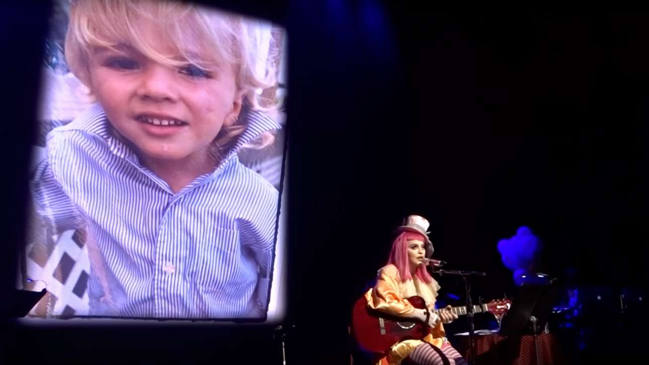 Είμαι λιώμα για τον γιο μου, ωϊμέ!