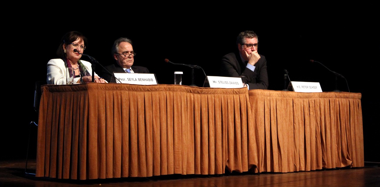 Ο «εχθρός» είναι εντός των πυλών