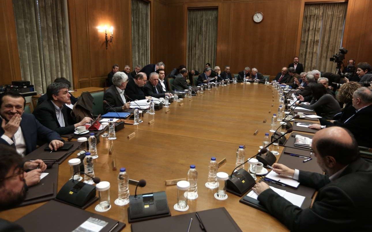 Η ώρα του ανασχηματισμού και η στάση των υπουργών