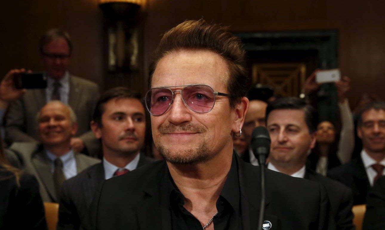 Μπόνο: Χρειάζεται ένα σχέδιο Μάρσαλ για τους πρόσφυγες