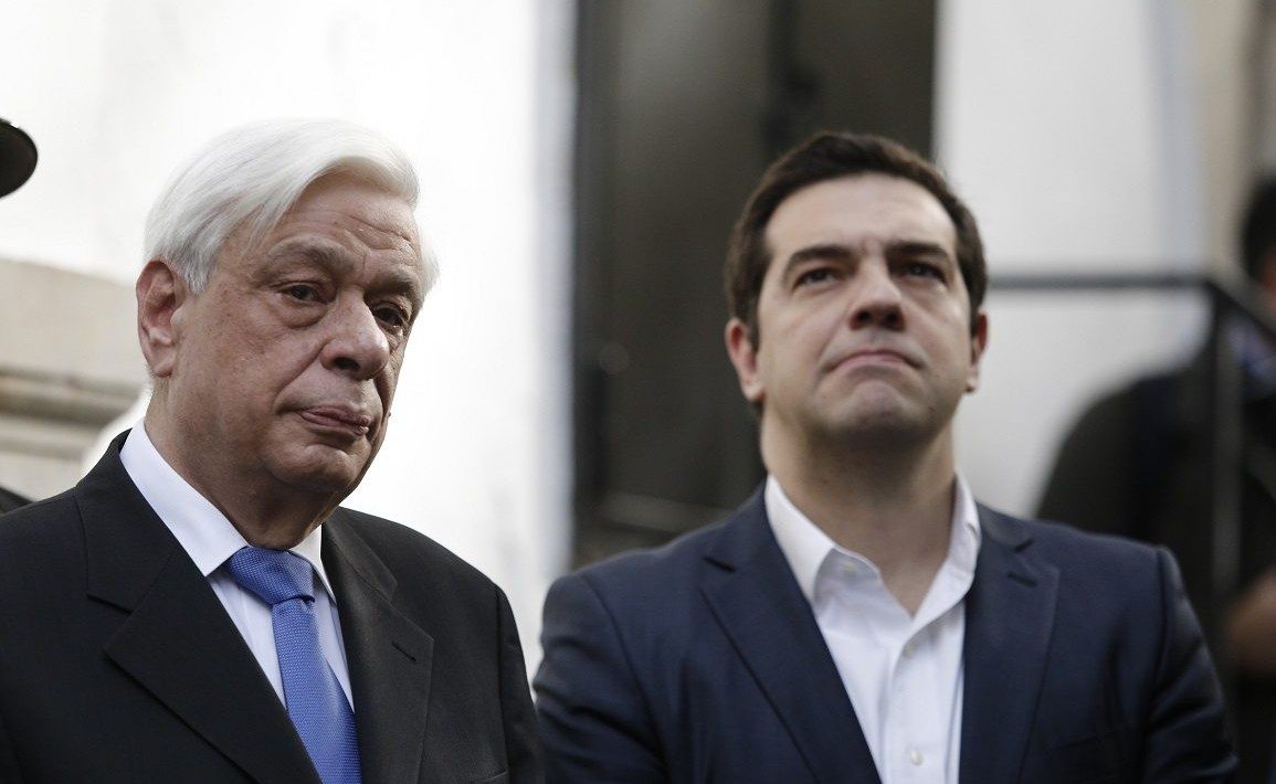 Ανεύθυνος Τσίπρας, διπλά ανεύθυνος Παυλόπουλος