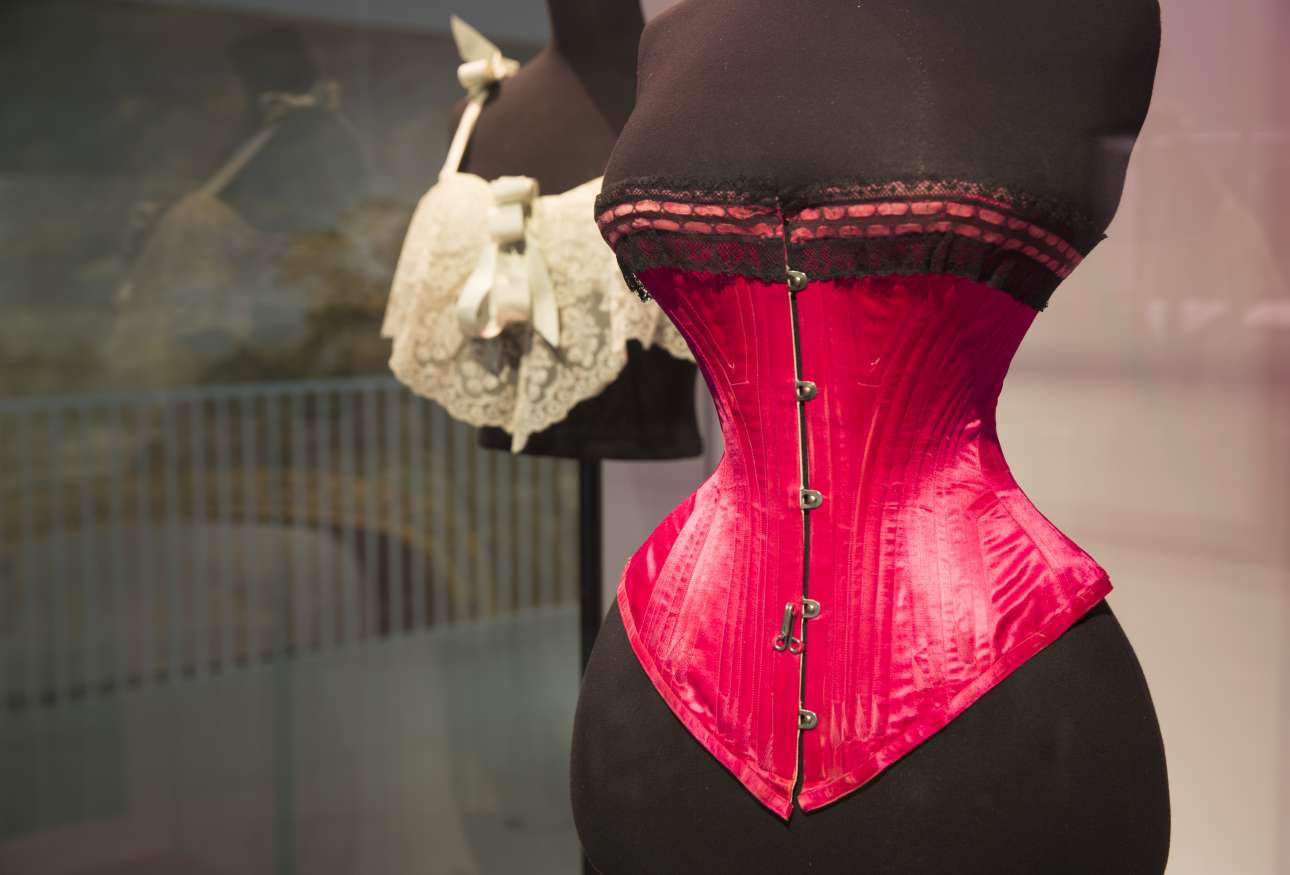 6._Installation_view_of_Undressed_A_Brief_History_of_Underwear_16_April_2016_-_12_March_2017_c_Victoria_and_Albert_Museum_London