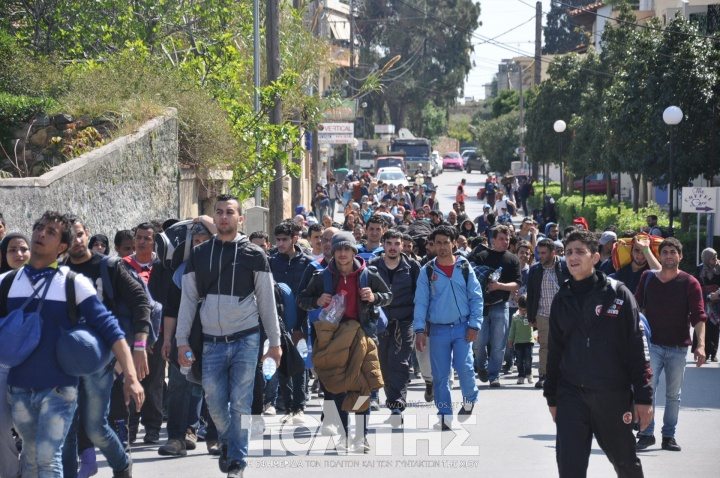 Χίος/«Απέδρασαν» οι μετανάστες από το hotspot κόβοντας το συρματόπλεγμα