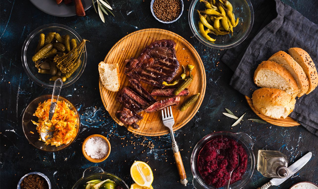 Γιατί τρώμε τόσο πολύ; Η επίθεση της γιγάντιας μερίδας