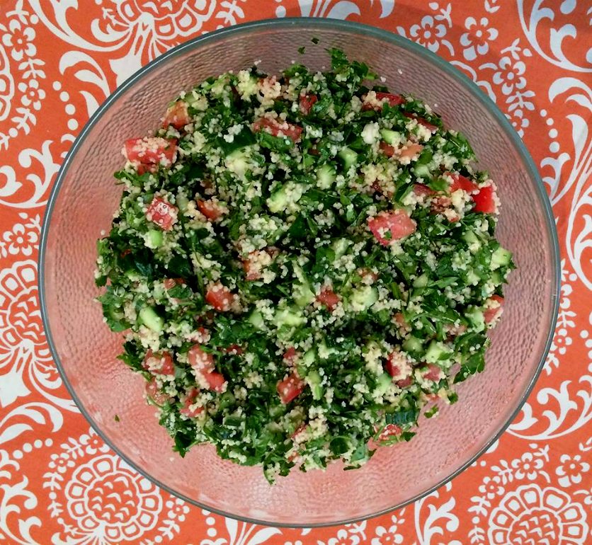 Ταμπουλέ της άνοιξης, δροσερό και ντοματένιο