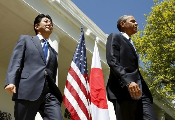 Obama and Shinzo Abe give a joint press conference in Washington