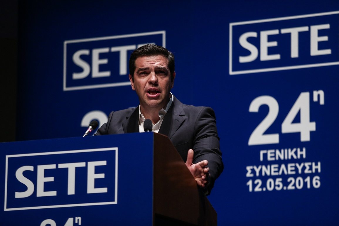 Ο Τσίπρας αντιμέτωπος με τη «βαριά βιομηχανία»