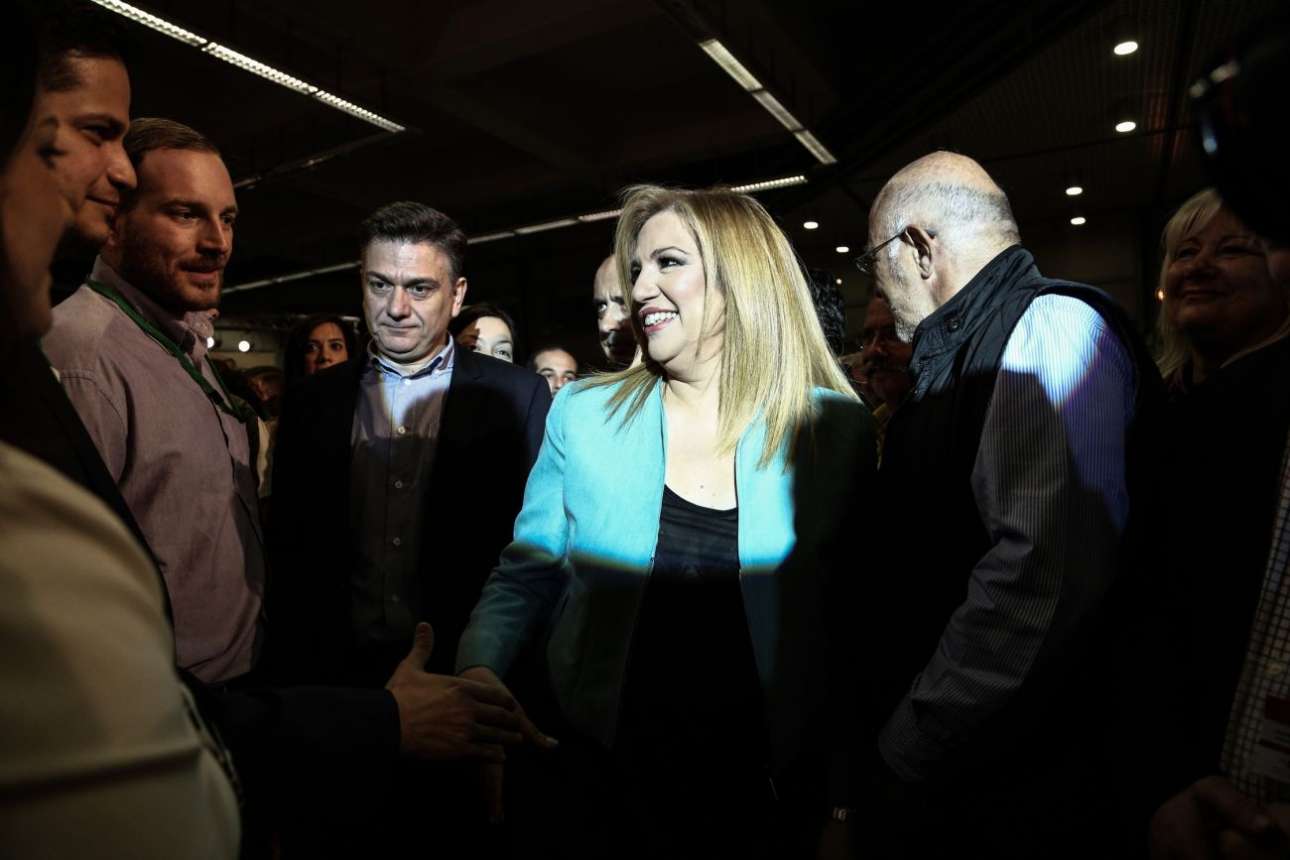 Με υψηλούς τόνους και Σημίτη