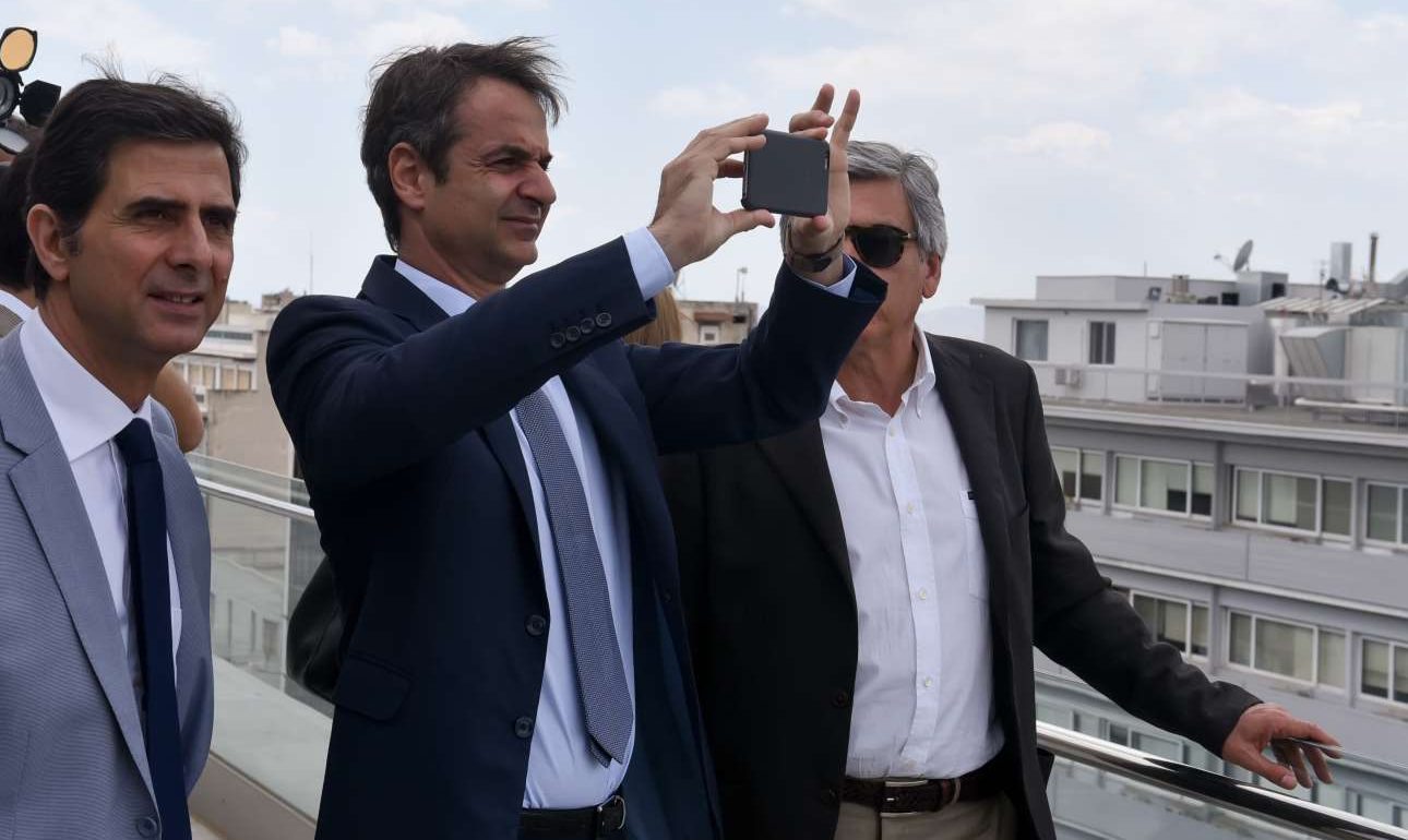 Κυριακή, κοντή γιορτή, για τον Κυριάκο