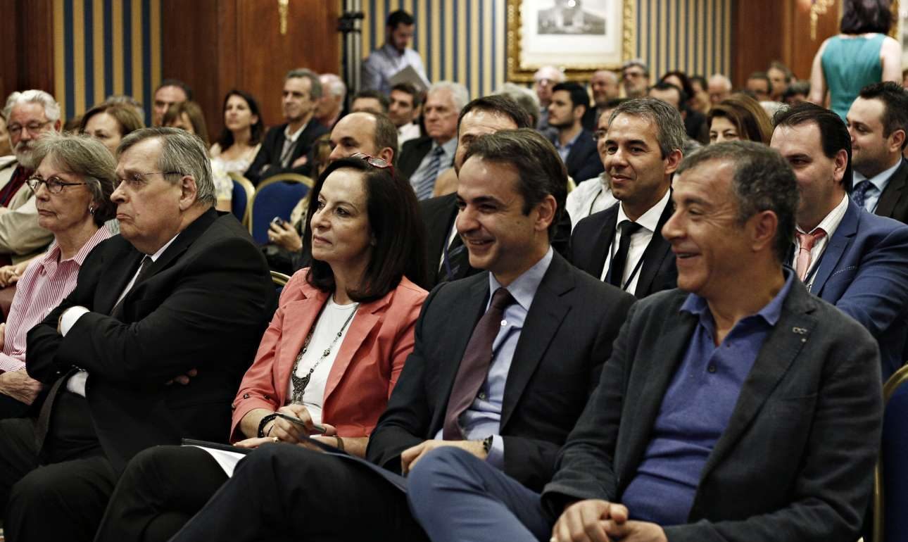 «Προξενιό» για Δράση, Ποτάμι και ΝΔ