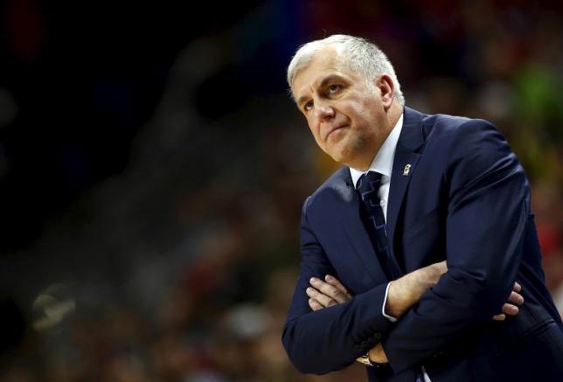 Υποστηρίζοντας τον Ζέλικο Ομπράντοβιτς