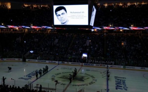 99831781_A_tribute_to_boxer_Muhammad_Ali_is_shown_on_the_video_board_before_Game_3_of_the_NHL_hockey-large_trans++fKbiXUwTAOM3gDGzGiDvmfdRA47o5XHWRhwkY0UkbuQ