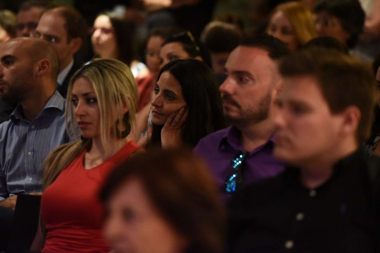 Πώς θα φέρουμε τους νέους πίσω στην Ελλάδα