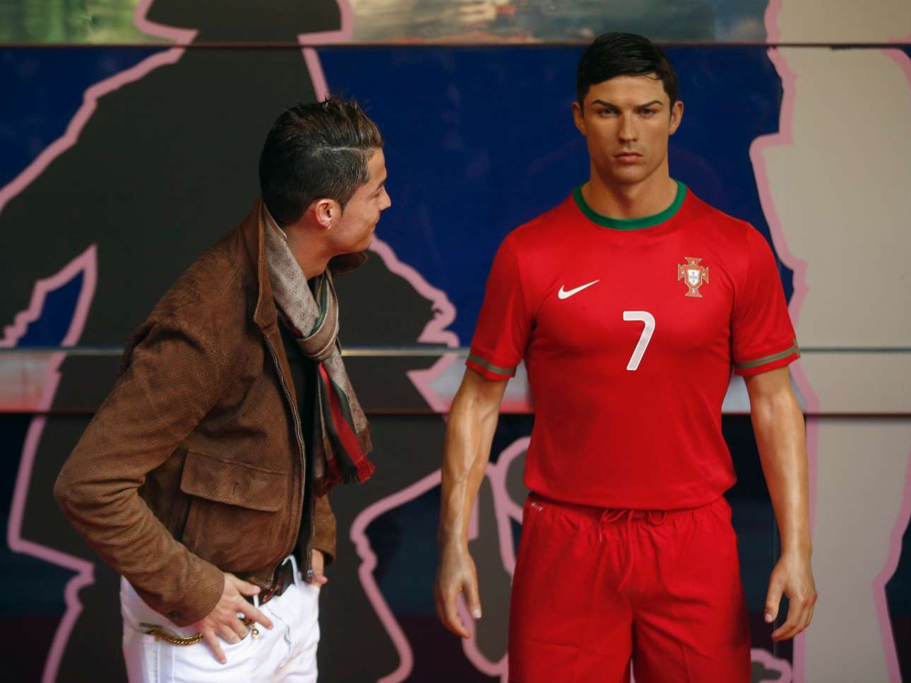 cristiano-ronaldo-liked-his-wax-statue-so-much-he-paid-the-artist-31000-to-make-one-the-footballer-could-keep