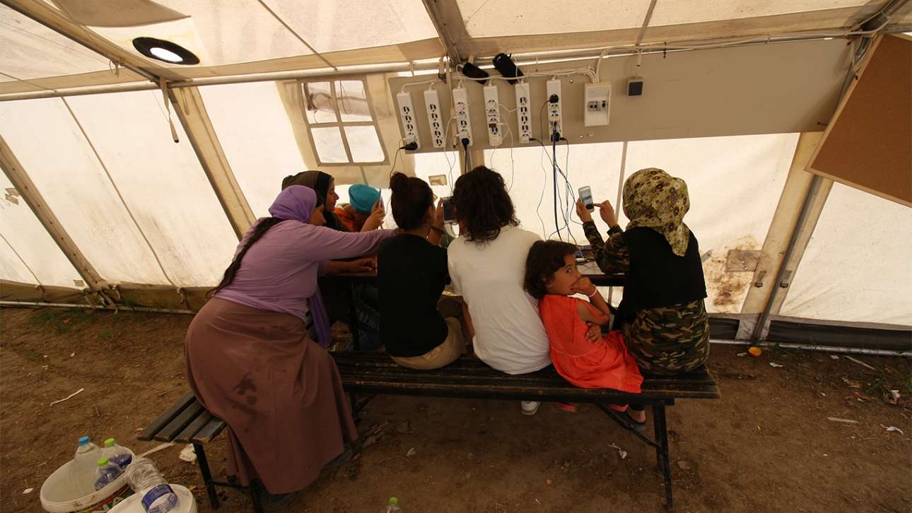 Οι πρόσφυγες χρειάζονται wi-fi