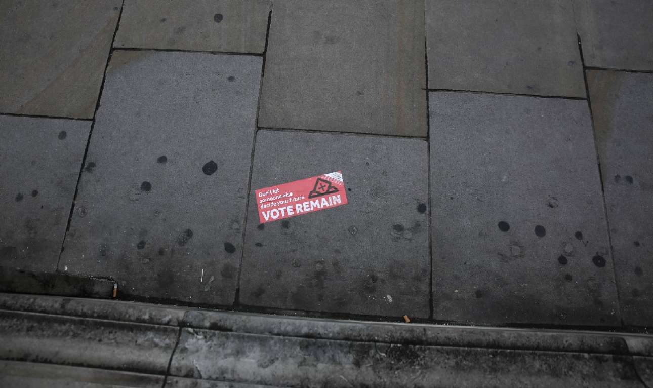 «Διορθώνοντας» ένα δημοψήφισμα: κυνισμός ή ανοησία;