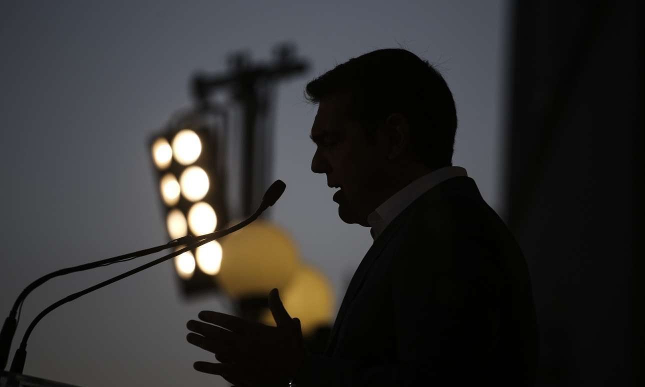 Ζήτω η νέα (λαϊκή) δημοκρατία