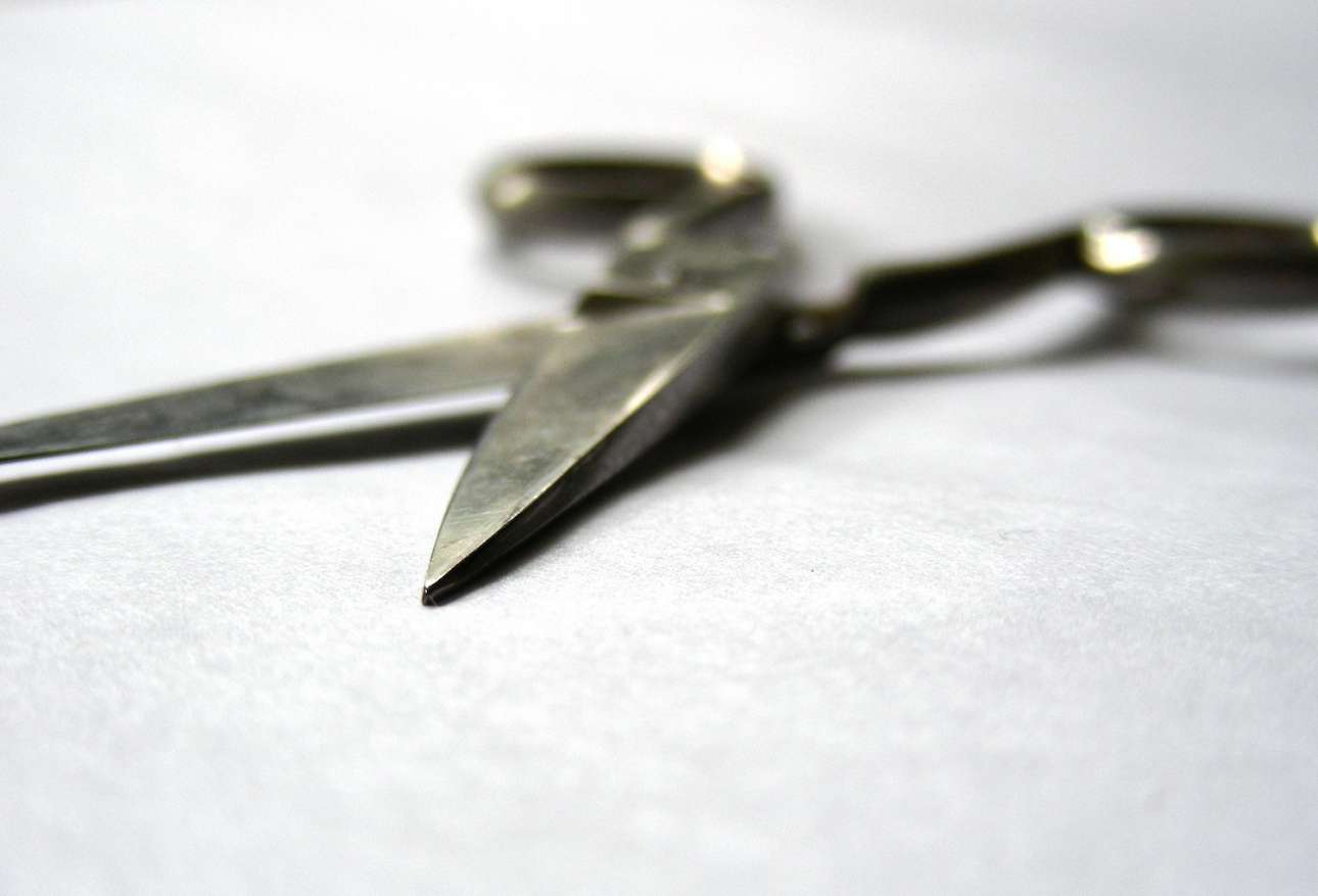 Η πομπώδης κενότητα των εγκαινίων