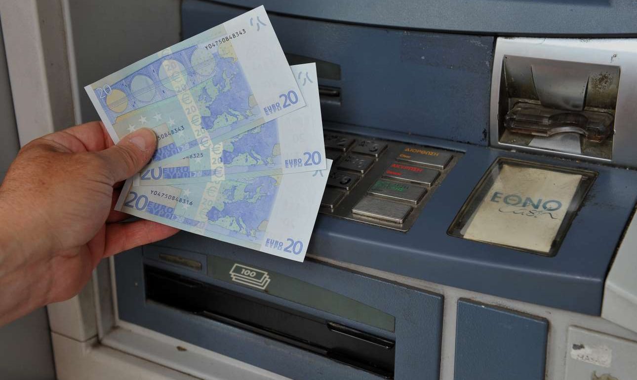 «Πράσινο» φως για τη χαλάρωση των capital controls