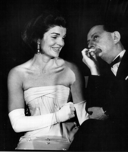 381257 21: First Lady Jackie Kennedy speaks to a guest while attending a White House ceremony January 8, 1963 in Washington, DC. (Photo by National Archive/Newsmakers)