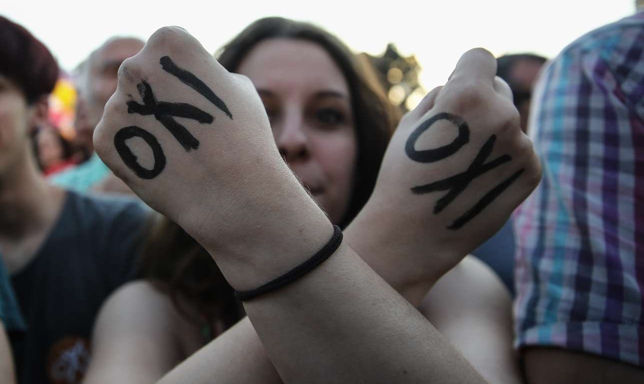 Κόντρα για τα… μάτια του δημοψηφίσματος