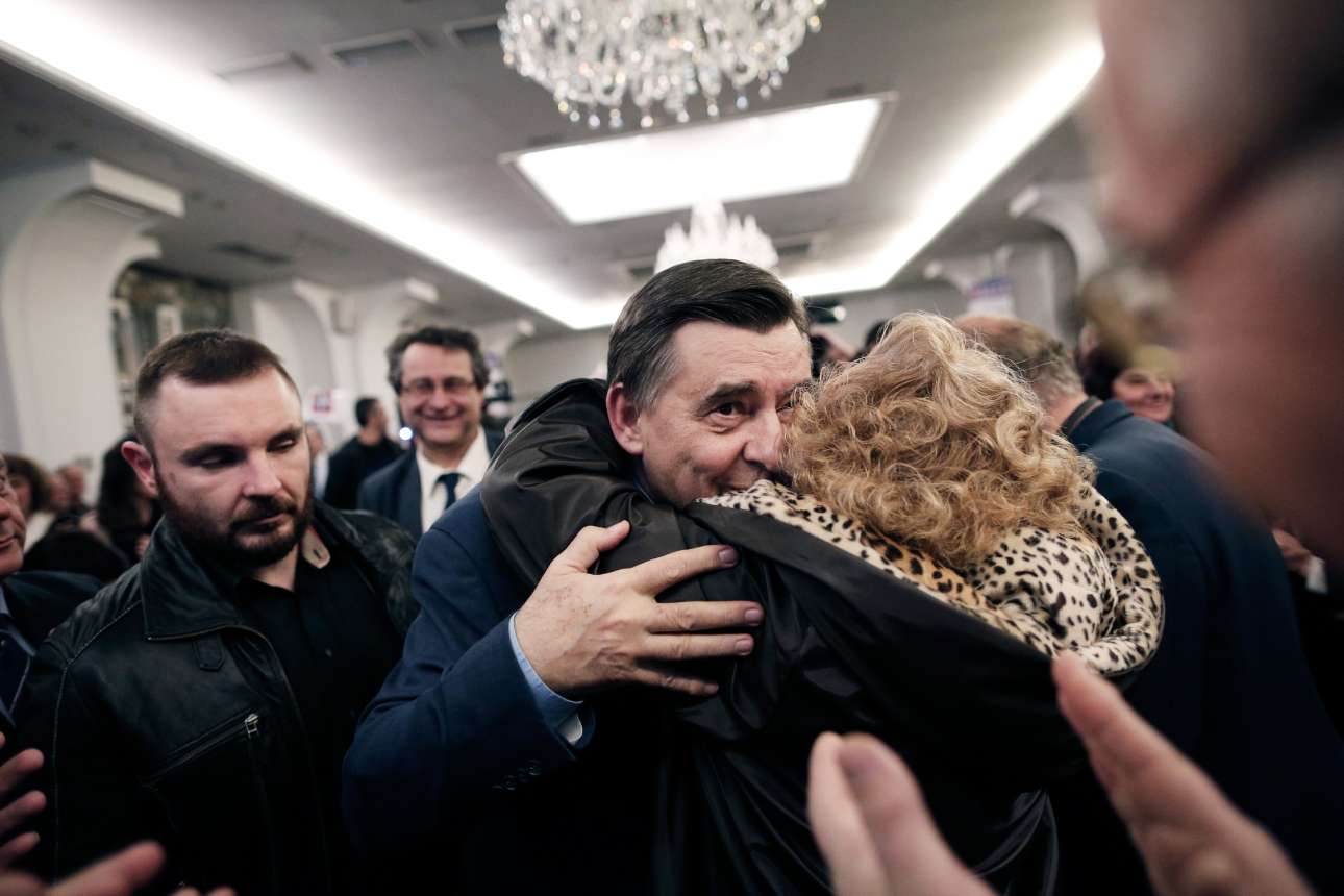 Ο φάκελος του Καρατζαφέρη