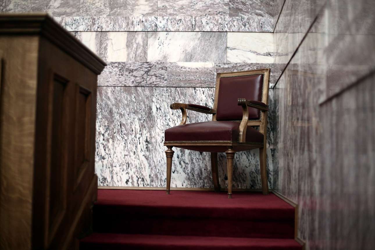 Φτιάχνει «καθεστώς» ο ΣΥΡΙΖΑ;