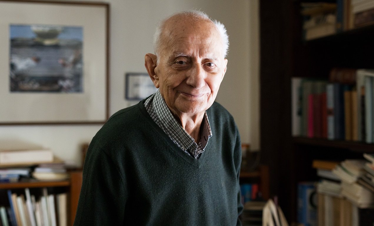 Δημήτρης Μαρωνίτης: Η Αριστερή φωνή του Ομήρου που σίγησε