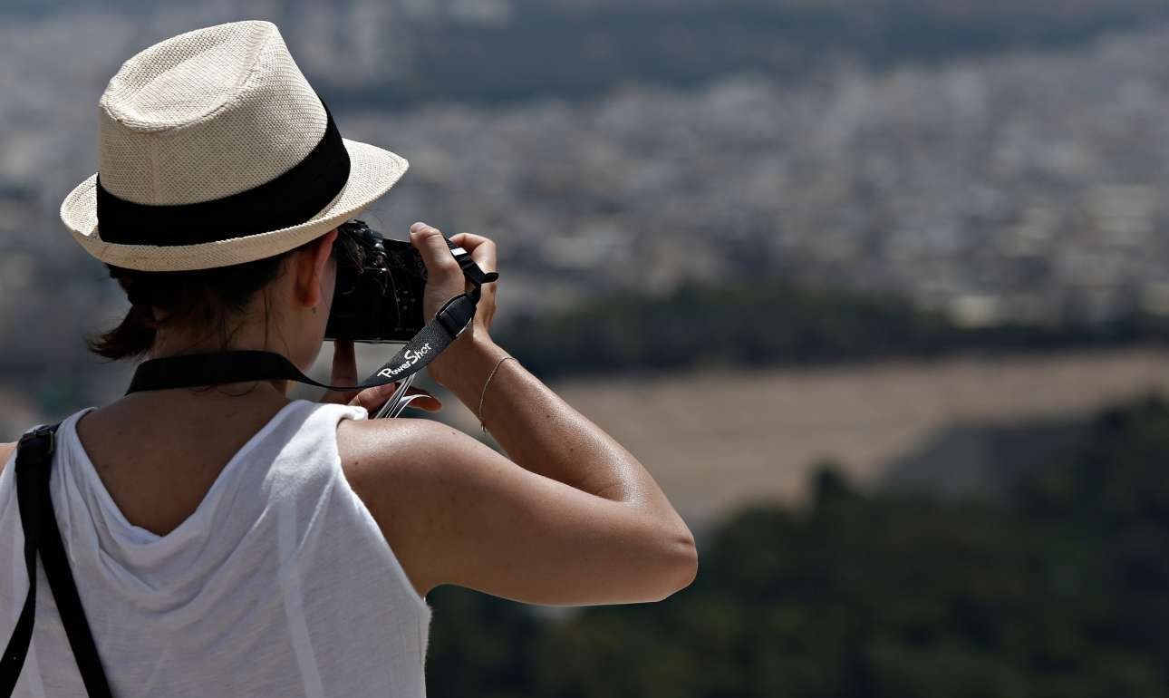 Μια τιράντα που πέφτει