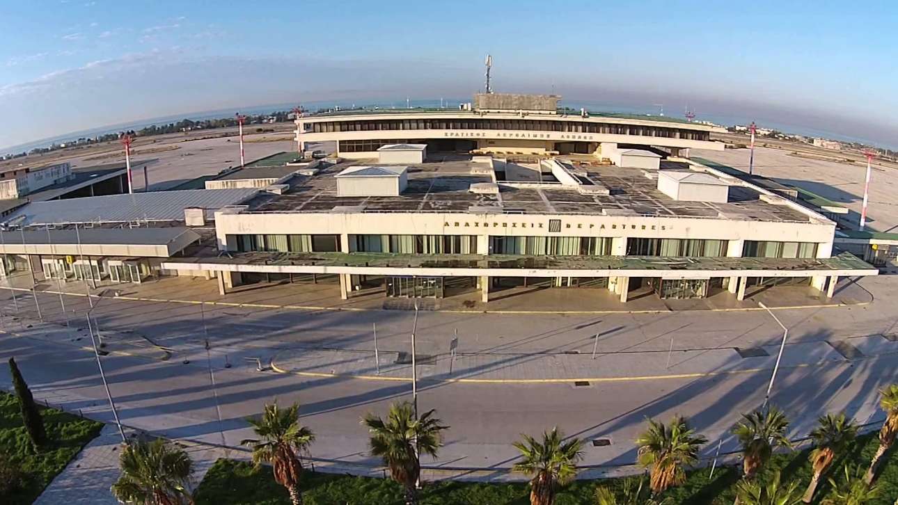 Στον αέρα τινάζει το υπουργείο Πολιτισμού τη συμφωνία για το Ελληνικό