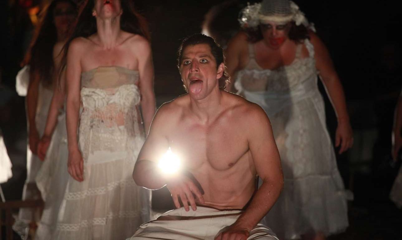 Γιατί δεν ξέρουμε να πουλάμε την τέχνη μας;