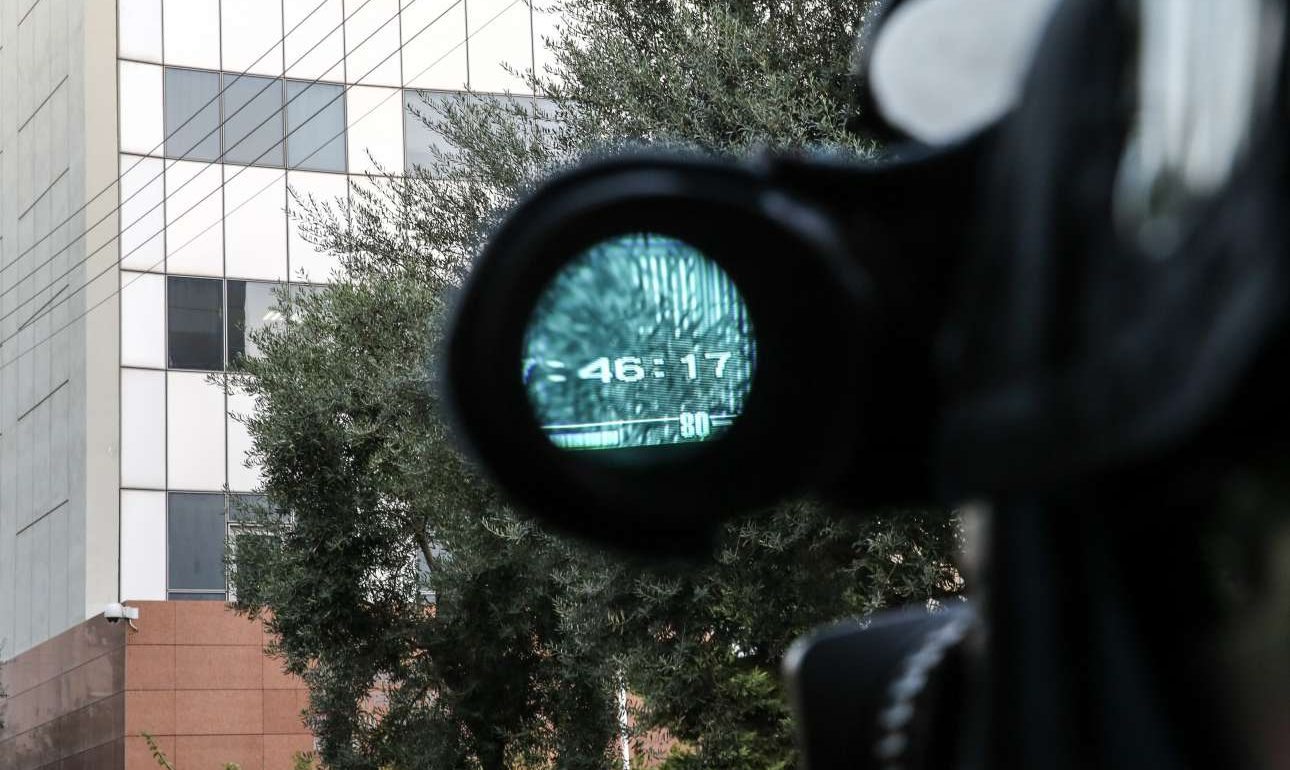 Aκυρώνεται η διαδικασία για τις τηλεοπτικές άδειες;