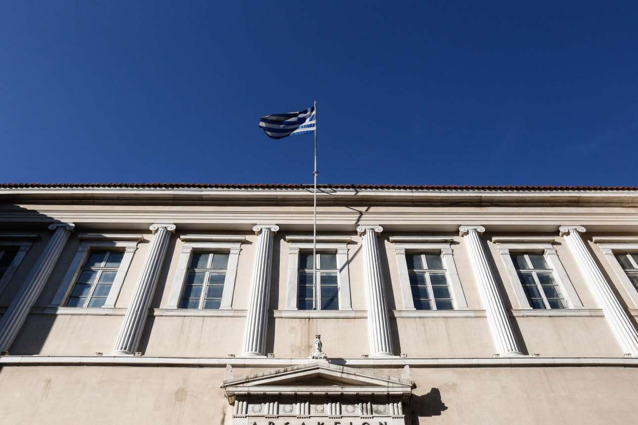 Star κατά Καλογρίτσα, Σαββίδη