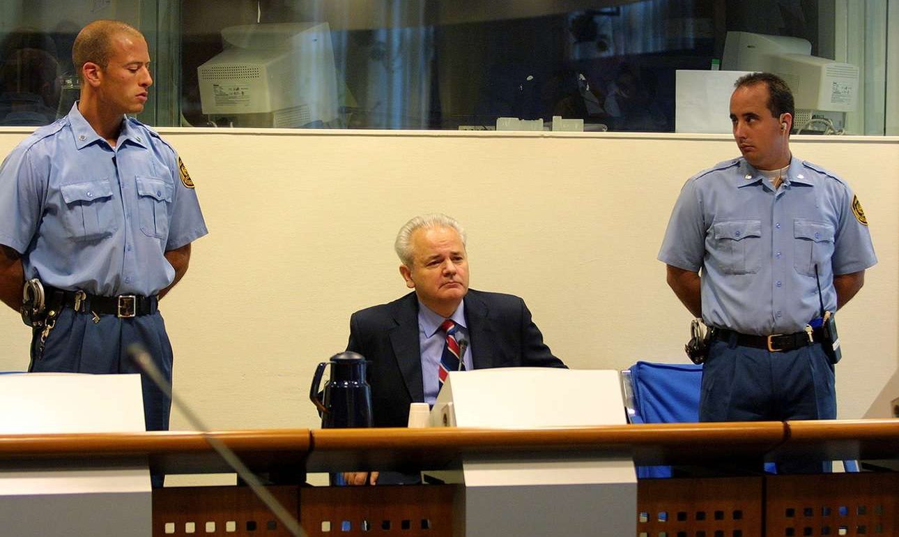 Αθώος ο Μιλόσεβιτς; Οχι ακριβώς…