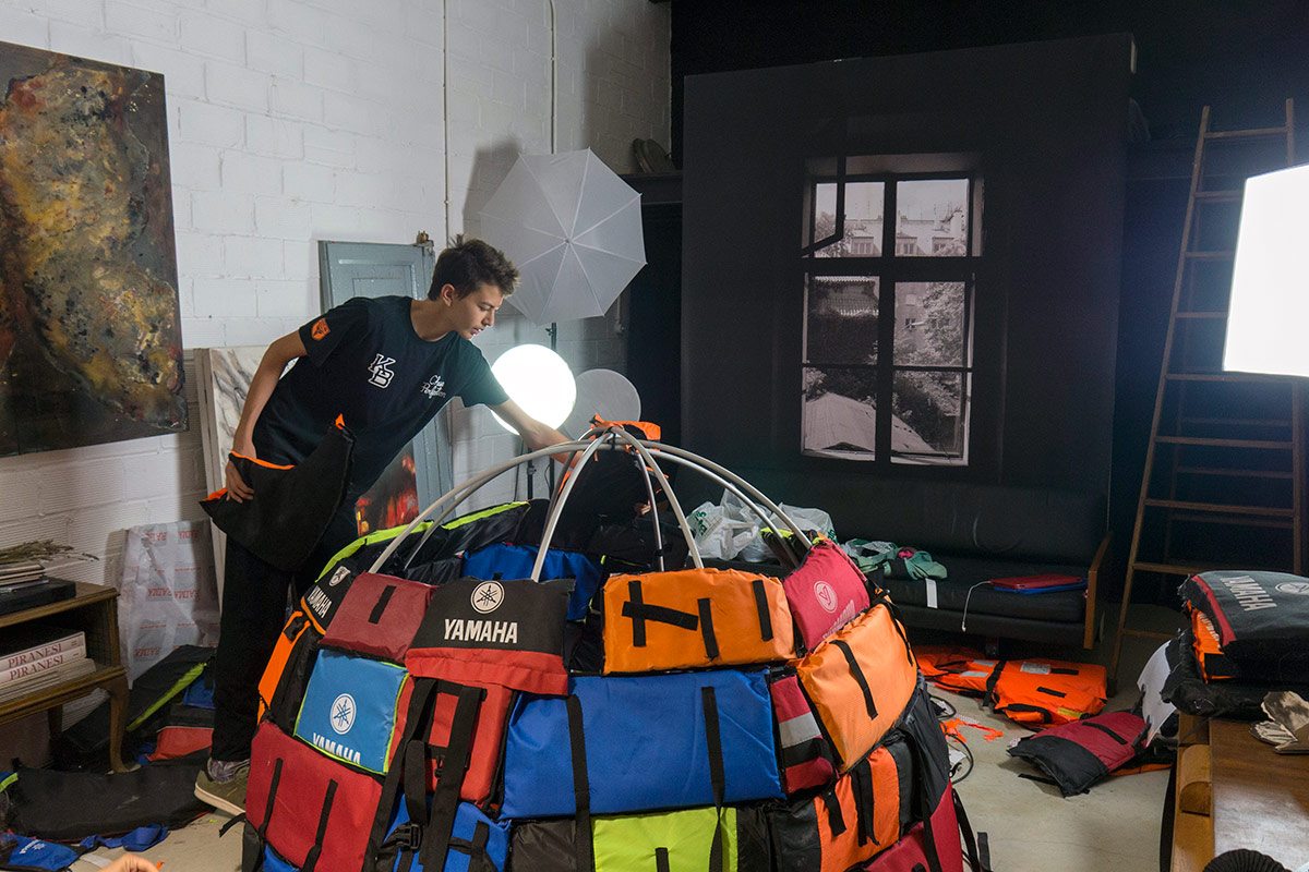 SOS / Τα 40 σωσίβια του Αχιλλέα