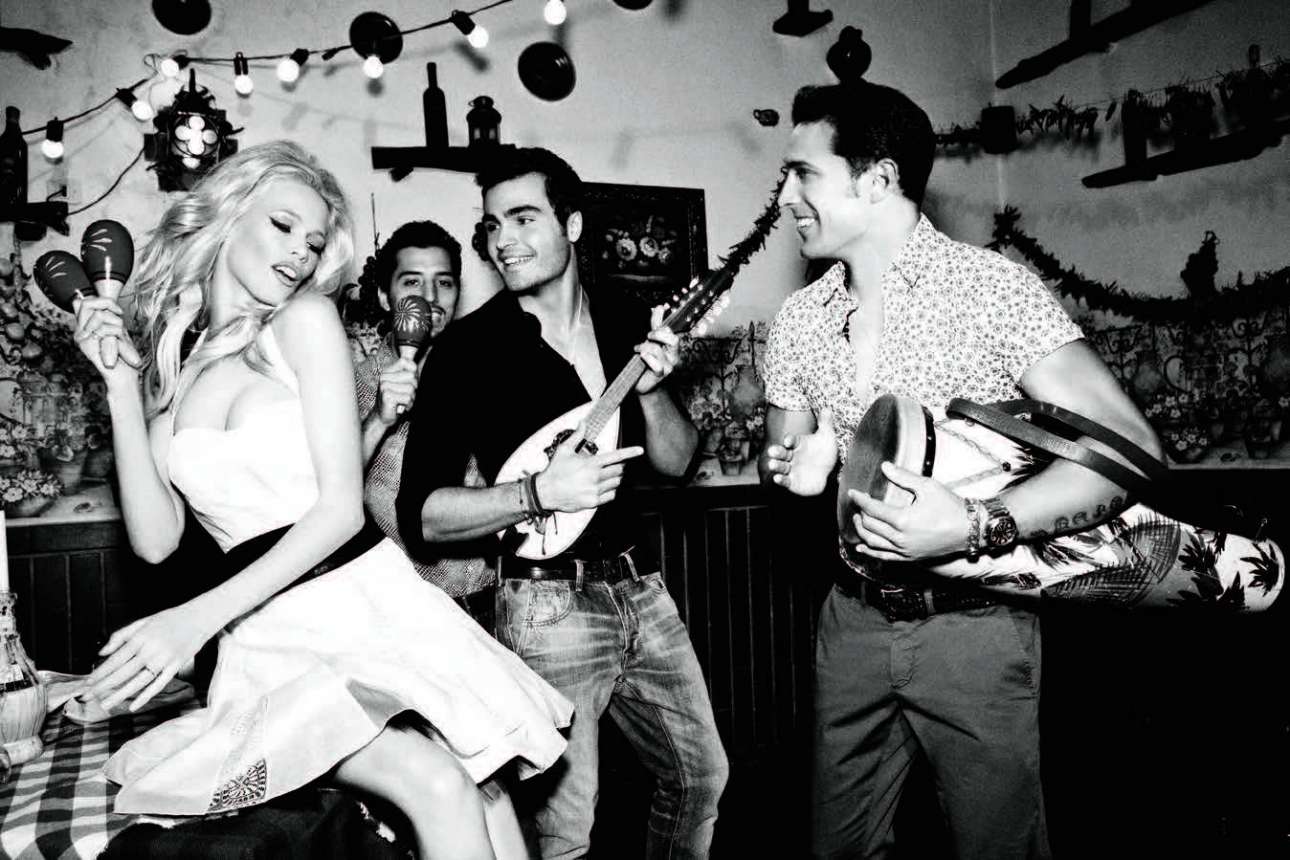 Κλόντια Σίφερ, 46 χρόνια, 46 φωτογραφίες