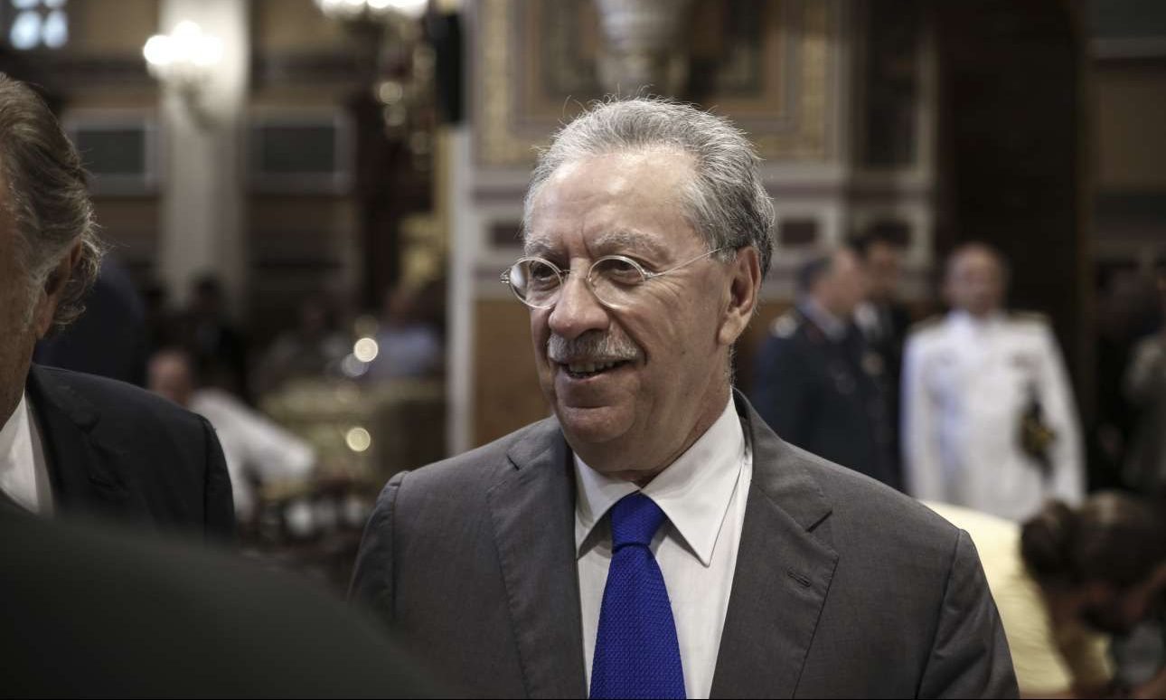 Πρόταση Σάλλα λύνει τον γόρδιο δεσμό των «κόκκινων» στεγαστικών