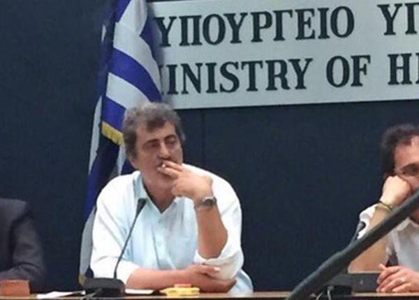 Αν οι βουλευτές του ΣΥΡΙΖΑ ανησυχούν για τη χρήση καπνού, ας το συζητήσουν με τον αρμόδιο υπουργό