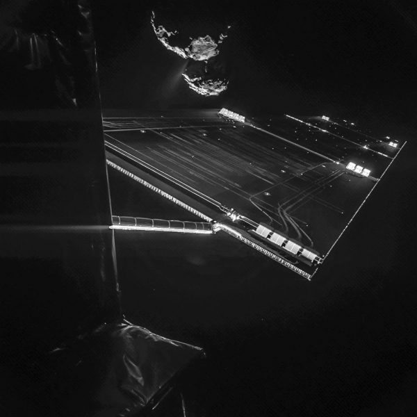 rosetta-spacecraft-selfie-with-comet-in-view