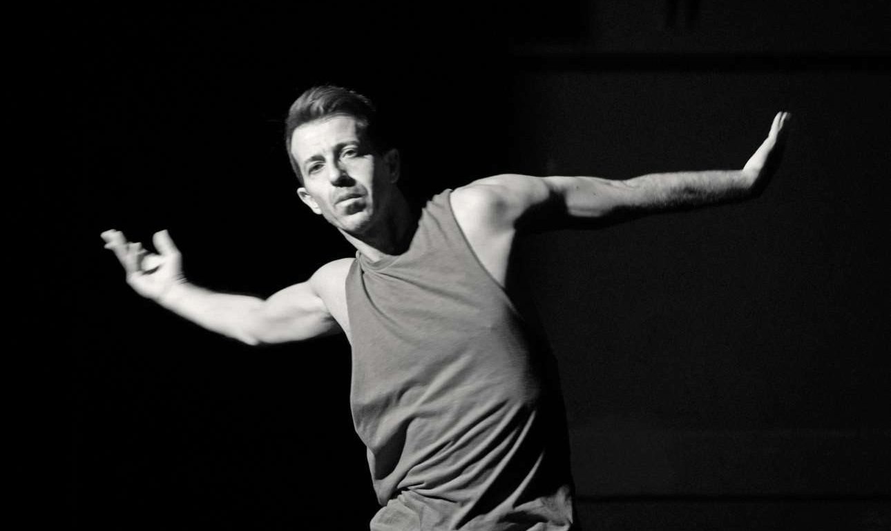 Το aller-retour του Αντώνη Φωνιαδάκη