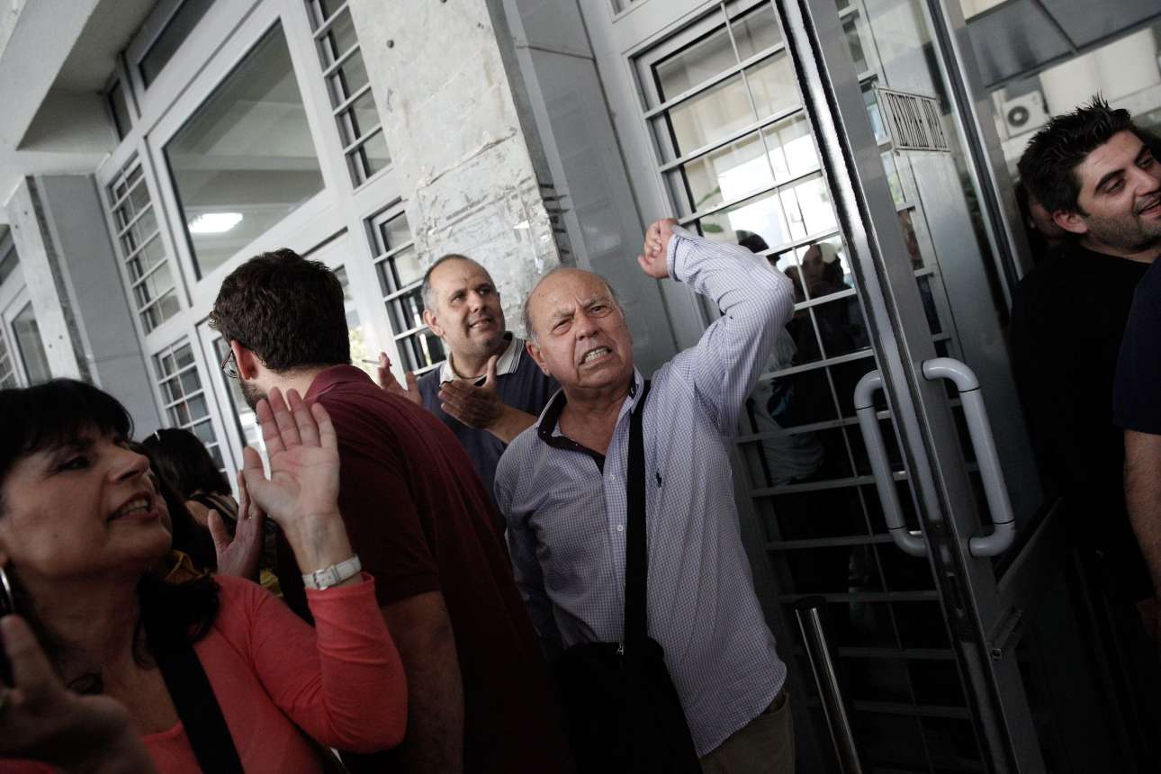 «Η πόρνη η συμβολαιογράφος»